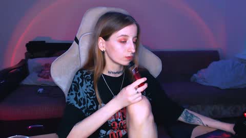 Snapshot of cath_dysphoria_ chatting on February 2025 08:31:01 PM CATH online show from February 2025 08:31:01 PM