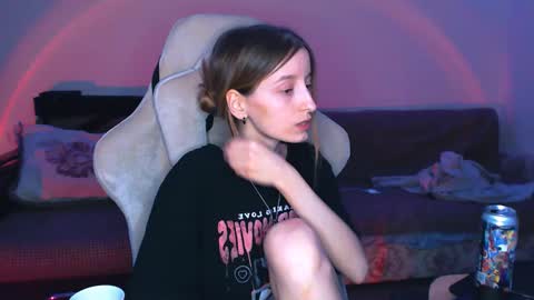 Snapshot of cath_dysphoria_ chatting on February 2025 07:04:02 PM CATH online show from February 2025 07:04:02 PM
