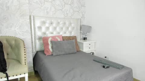 cathaleja_20_ online show from April 2026 07:08:01 PM