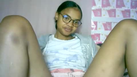 Snapshot of cathyxlisa chatting on October 2025 08:12:01 AM CathyXLisa online show from October 2025 08:12:01 AM