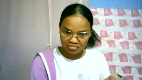 Snapshot of cathyxlisa chatting on May 2026 06:32:01 AM CathyXLisa online show from May 2026 06:32:01 AM