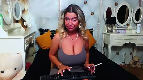 Snapshot of catpussy4 chatting on September 2025 06:13:02 AM lauren online show from September 2025 06:13:02 AM
