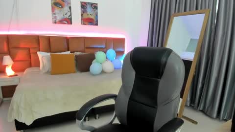 Snapshot of catti_brie_ chatting on May 2026 11:30:02 AM catti_brie_ online show from May 2026 11:30:02 AM