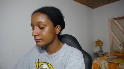 Snapshot of cattleya_hotgirl chatting on December 2024 10:47:01 PM Cattleya online show from December 2024 10:47:01 PM