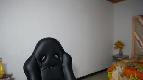 Snapshot of cattleya_hotgirl chatting on December 2024 11:28:01 PM Cattleya online show from December 2024 11:28:01 PM