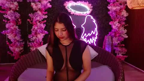 Snapshot of cattlyn_fire chatting on November 2025 04:23:01 AM cattlyn online show from November 2025 04:23:01 AM