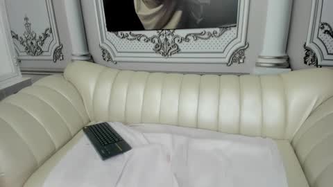 Snapshot of catty_dolldaddy chatting on February 2025 06:04:02 PM catty online show from February 2025 06:04:02 PM