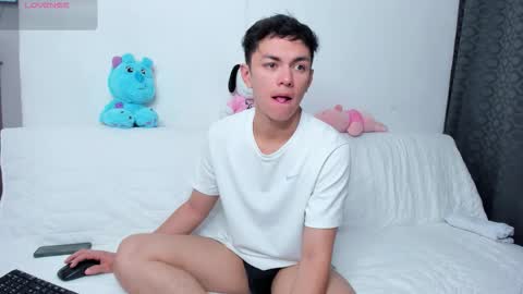 Cayden online show from December 2025 11:45:01 PM