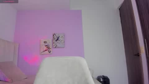 Cay online show from November 2025 12:04:01 PM