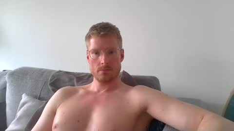 Snapshot of ccloser87 chatting on April 2026 03:31:01 PM ccloser87 online show from April 2026 03:31:01 PM