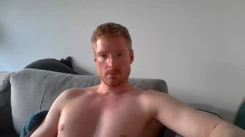 Snapshot of ccloser87 chatting on April 2026 05:39:01 PM ccloser87 online show from April 2026 05:39:01 PM