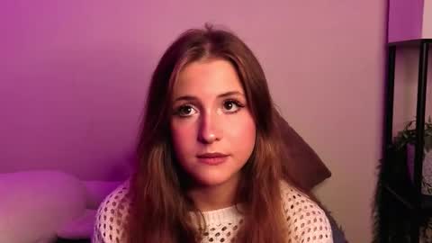 Lina  online show from October 2025 07:25:01 PM