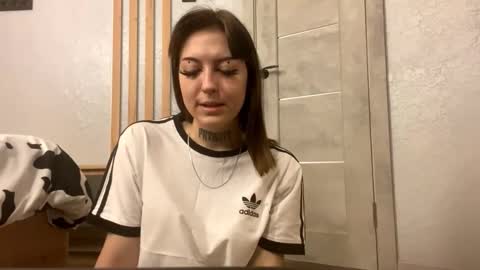 Snapshot of cecilyrolek chatting on February 2026 02:13:01 PM Gloria online show from February 2026 02:13:01 PM