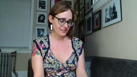 Cecily Saint Claire online show from January 2025 01:05:01 PM