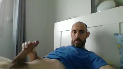 cedric223 online show from December 2024 01:45:02 PM