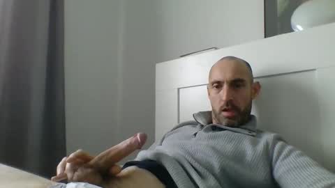 cedric223 online show from February 2025 01:51:02 PM