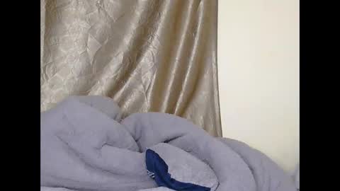 Snapshot of cee_queen chatting on May 2026 01:03:01 AM cee_queen online show from May 2026 01:03:01 AM