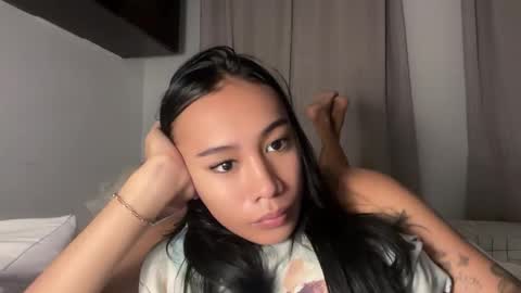Snapshot of celest_petite chatting on February 2026 10:40:02 AM Celestiana online show from February 2026 10:40:02 AM