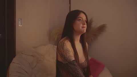 Diane Independent model online show from March 2025 07:25:01 PM