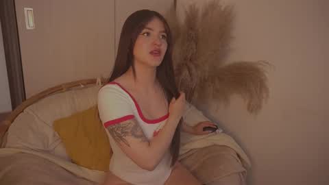 Snapshot of celeste_angel1 chatting on October 2025 08:39:02 PM Diane Independent model online show from October 2025 08:39:02 PM