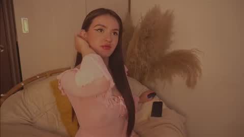 Snapshot of celeste_angel1 chatting on November 2025 08:30:02 PM Diane Independent model online show from November 2025 08:30:02 PM