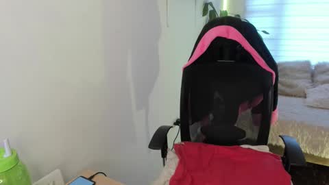 celeste_bonnet1 online show from September 2025 07:25:01 PM