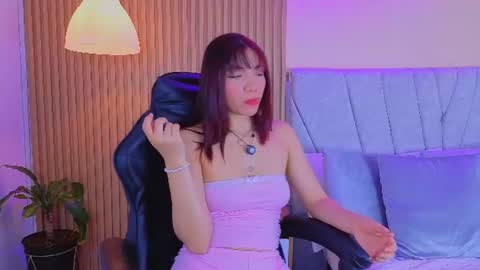 Snapshot of celeste_collinss_ chatting on June 2026 04:54:02 AM celeste online show from June 2026 04:54:02 AM