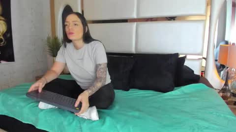 celeste_starsss online show from September 2025 03:49:01 AM
