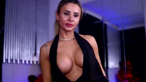 Mona online show from March 2026 08:41:02 PM