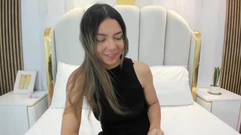 celestebellmont online show from October 2025 12:47:01 PM