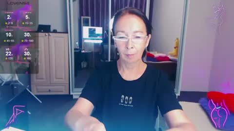 Snapshot of celine_faer1 chatting on July 2026 08:06:02 AM Celine online show from July 2026 08:06:02 AM