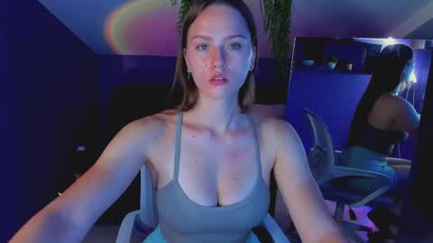 elin online show from September 2025 09:05:02 PM