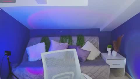 elin online show from October 2025 01:57:02 PM