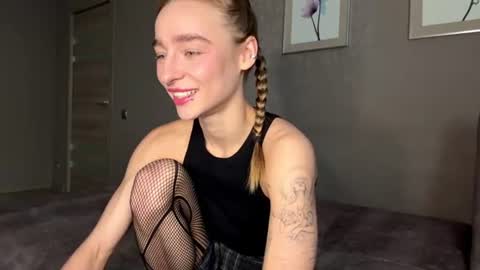 Snapshot of celineruppert chatting on July 2026 01:21:01 AM Amilia online show from July 2026 01:21:01 AM