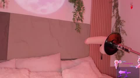 Hello guys my name is Sofi and Lizzie and  Vanessa online show from September 2025 04:02:02 AM