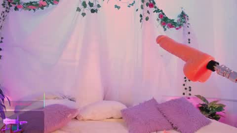 Hello guys my name is Sofi and Lizzie and  Vanessa online show from December 2025 09:10:02 PM