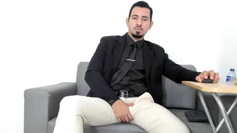 Snapshot of cesar_dant chatting on September 2025 01:55:01 PM Cesar online show from September 2025 01:55:01 PM