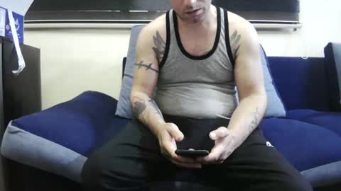 Snapshot of cezar46 chatting on October 2025 04:17:02 PM cezar online show from October 2025 04:17:02 PM
