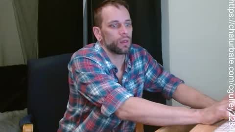 cguffey2284 online show from February 2026 03:37:01 AM