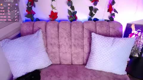 Snapshot of chaarlotte_1 chatting on February 2025 08:49:02 PM charlotte online show from February 2025 08:49:02 PM