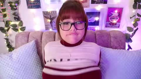 Snapshot of chaarlotte_1 chatting on March 2025 07:05:01 PM charlotte online show from March 2025 07:05:01 PM