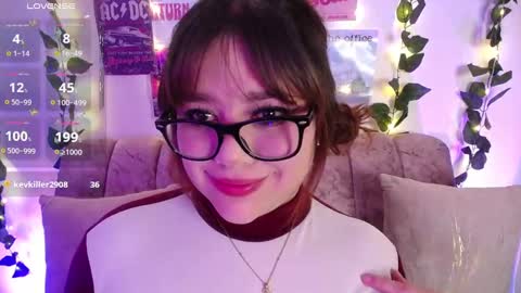 Snapshot of chaarlotte_1 chatting on September 2025 03:02:02 PM charlotte online show from September 2025 03:02:02 PM