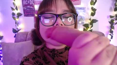 Snapshot of chaarlotte_1 chatting on October 2025 07:34:01 PM charlotte online show from October 2025 07:34:01 PM