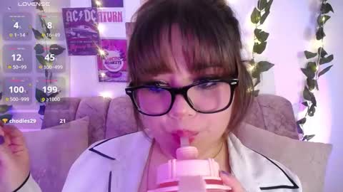 Snapshot of chaarlotte_1 chatting on October 2025 06:08:02 PM charlotte online show from October 2025 06:08:02 PM