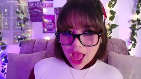 Snapshot of chaarlotte_1 chatting on October 2025 03:56:02 PM charlotte online show from October 2025 03:56:02 PM