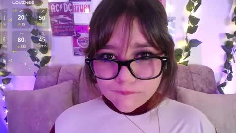 Snapshot of chaarlotte_1 chatting on October 2025 03:07:01 PM charlotte online show from October 2025 03:07:01 PM