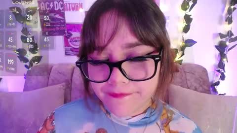 Snapshot of chaarlotte_1 chatting on November 2025 06:21:01 PM charlotte online show from November 2025 06:21:01 PM