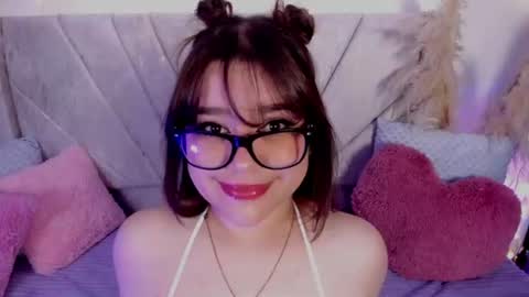 Snapshot of chaarlotte_1 chatting on June 2026 06:01:01 PM charlotte online show from June 2026 06:01:01 PM