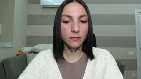 Kate online show from December 2024 01:02:02 PM