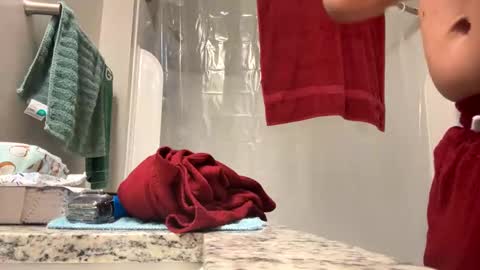 Chuck online show from October 2025 03:32:01 PM